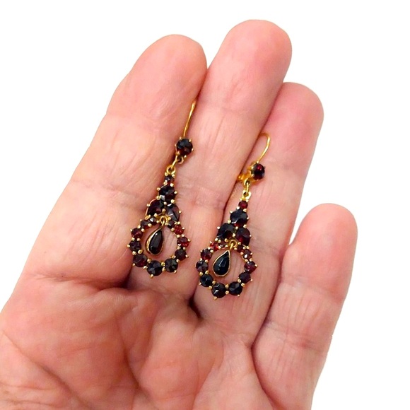 ❌SOLD❌ GORGEOUS Bohemian Garnet Teardrop Dangle Earrings Victorian, 14K Gold - Picture 7 of 9